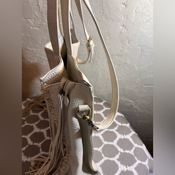 Shiraleah Fringe Cream Tote/Crossbody Vegan Bag large zipper pocket faux leather - Picture 12 of 16